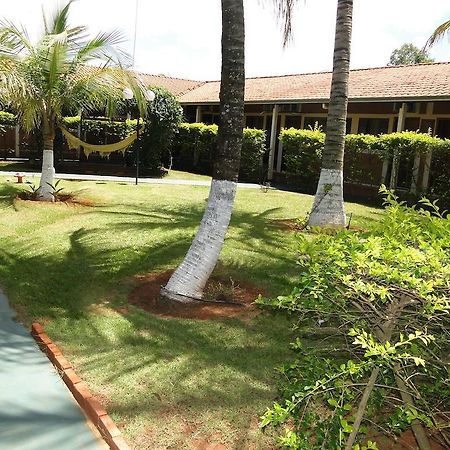 Hotel Pousada Vale do Sol em Pompéia Exterior foto